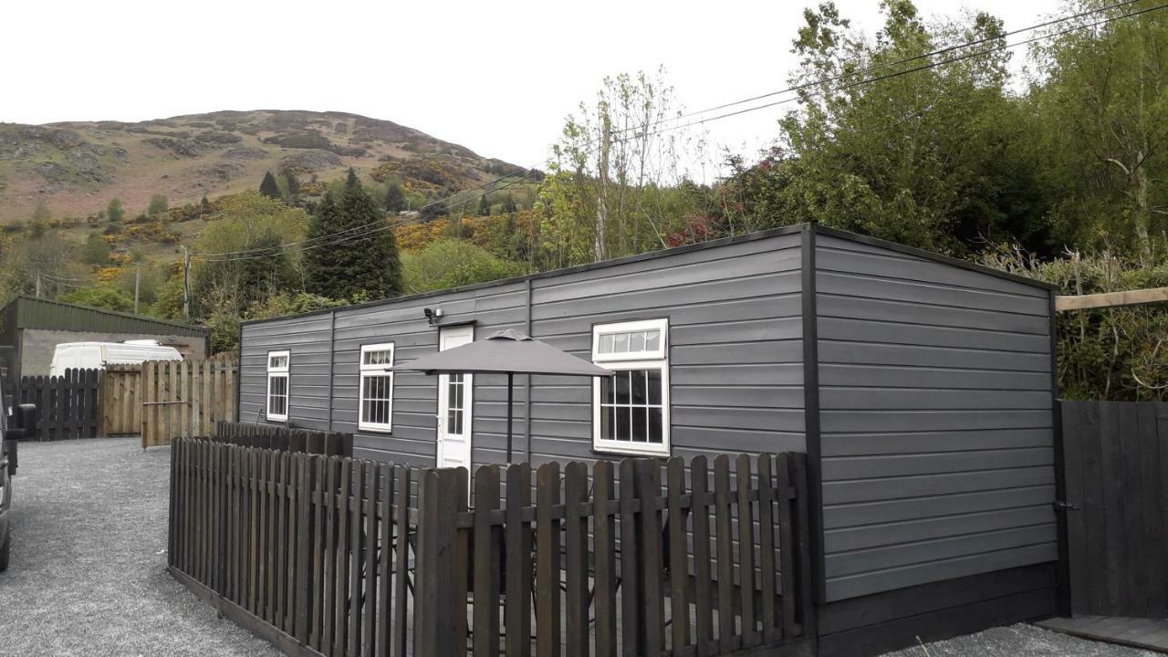 The Cabins Hotel Kirikee Exterior photo